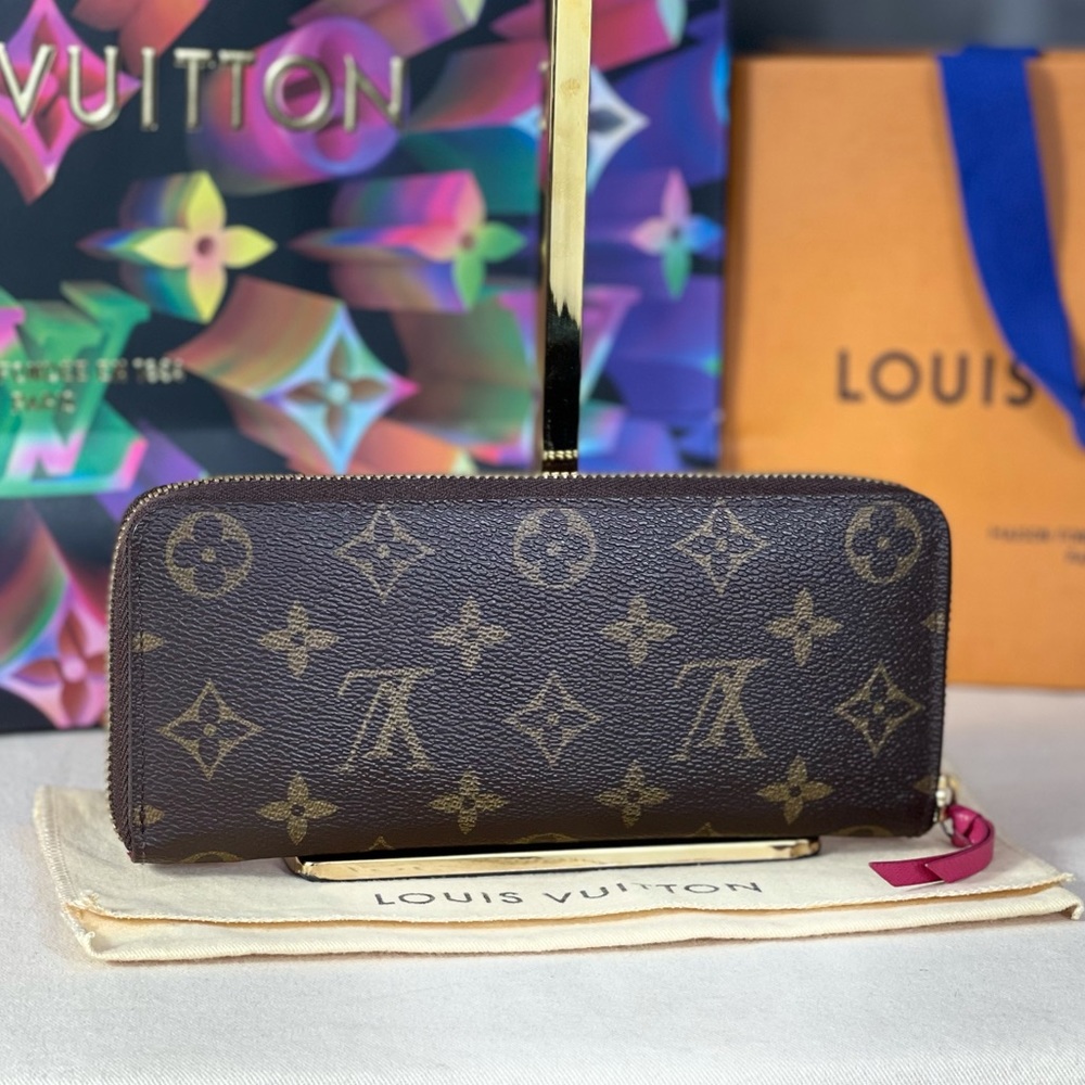 ✨AUTHENTIC✨ Louis Vuitton Wallet